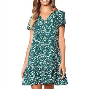 3/$15 🙌🏼 Polka Dot V Neck Button Down Ruffle Loose Dress